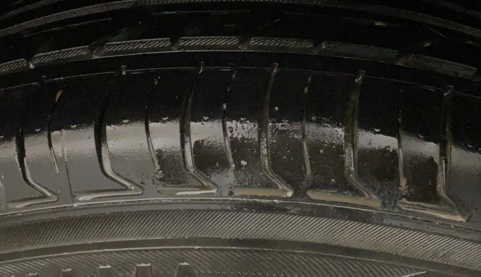 2017 Hyundai Creta SX PLUS 1.6 PETROL, Petrol, Manual, 36,942 km, Left Rear Tyre Tread