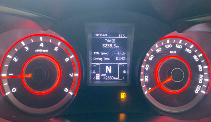 2021 Mahindra XUV300 W8 (O) 1.2 PETROL AMT, CNG, Automatic, 42,703 km, Odometer Image