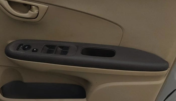 2013 Honda Brio S MT, Petrol, Manual, 92,692 km, Driver Side Door Panels Control