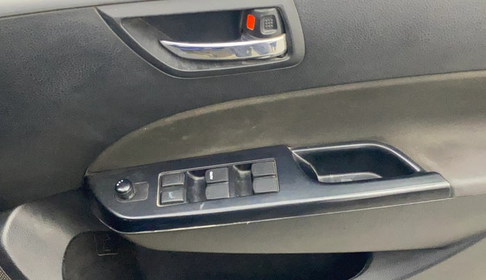2012 Maruti Swift VXI, Petrol, Manual, 1,17,179 km, Driver Side Door Panels Control