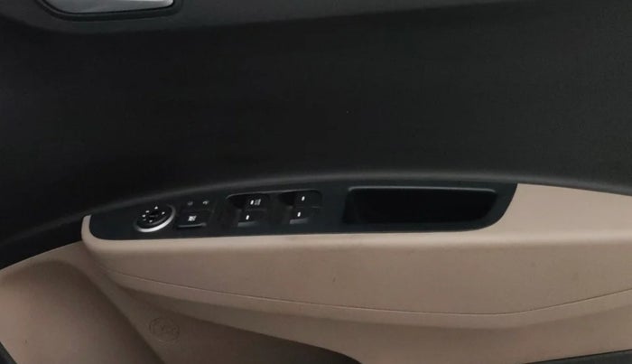 2017 Hyundai Grand i10 SPORTZ 1.2 KAPPA VTVT, Petrol, Manual, 46,356 km, Driver Side Door Panels Control