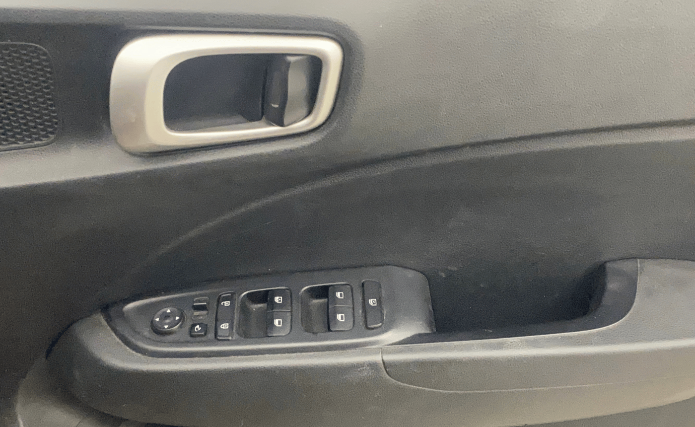 2019 Hyundai VENUE SX PLUS 1.0 TURBO DCT, Petrol, Automatic, 74,459 km, Driver Side Door Panels Control