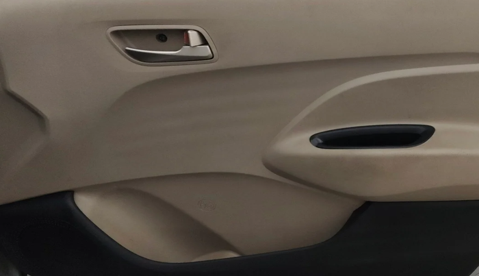 2018 Hyundai NEW SANTRO SPORTZ AMT, CNG, Automatic, 43,478 km, Driver Side Door Panels Control