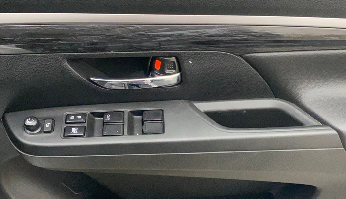 2022 Maruti XL6 ALPHA PLUS AT, Petrol, Automatic, 60,966 km, Driver Side Door Panels Control