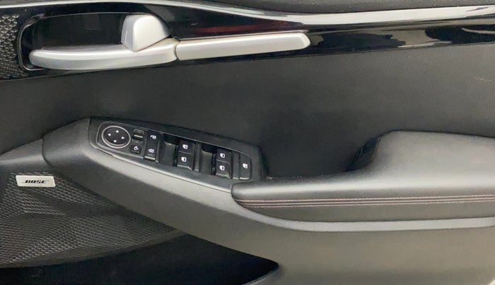 2021 KIA SELTOS GTX PLUS DCT 1.4 PETROL, Petrol, Automatic, 1,43,517 km, Driver Side Door Panels Control
