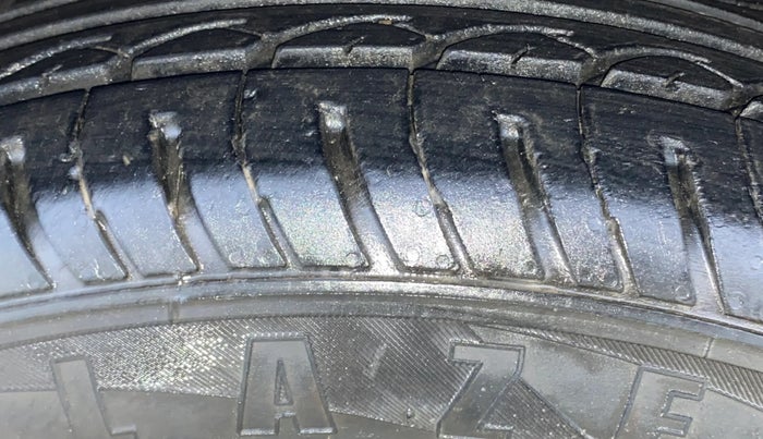 2016 Honda Jazz 1.2L I-VTEC S, Petrol, Manual, 37,936 km, Right Front Tyre Tread