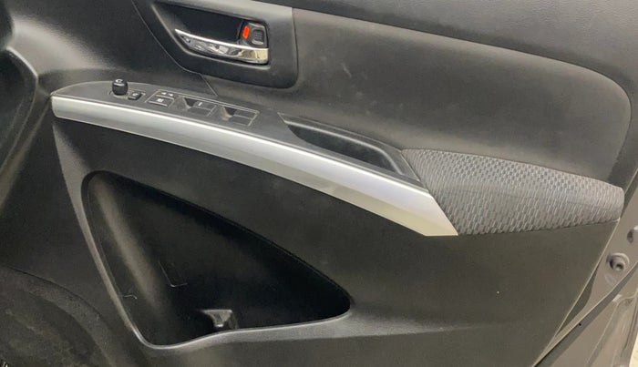 2022 Maruti S Cross ZETA AT 1.5, Petrol, Automatic, 71,082 km, Driver Side Door Panels Control