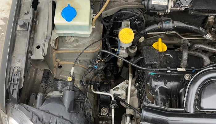 2017 Renault Kwid RXT 1.0 AMT (O), Petrol, Automatic, 50,004 km, Engine View - Right