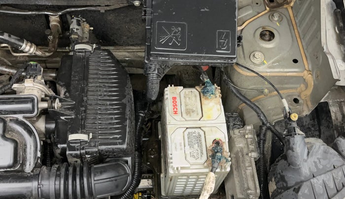 2017 Renault Kwid RXT 1.0 AMT (O), Petrol, Automatic, 50,004 km, Engine View - Left