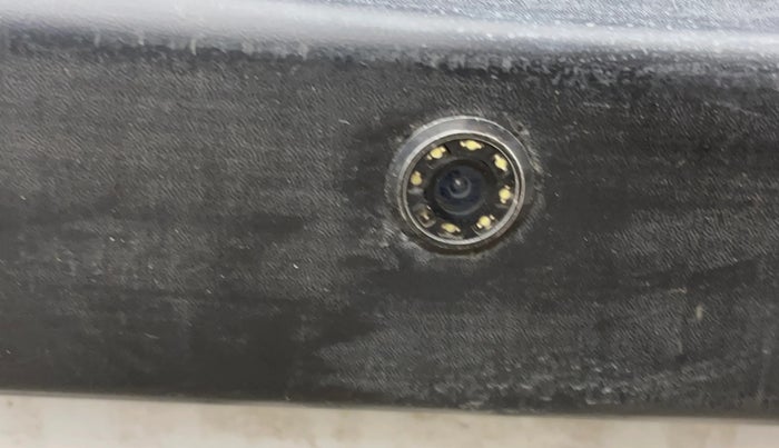 2017 Renault Kwid RXT 1.0 AMT (O), Petrol, Automatic, 50,004 km, Parking Camera