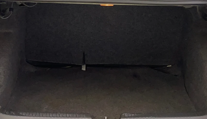 2016 Volkswagen Ameo COMFORTLINE 1.2L, Petrol, Manual, 98,673 km, Boot Inside