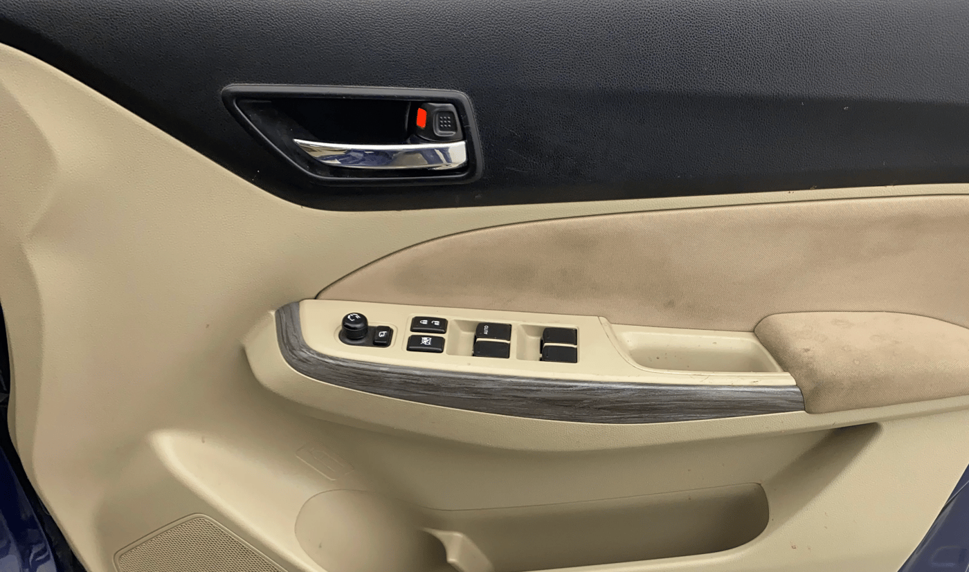 2021 Maruti Dzire ZXI, Petrol, Manual, 31,530 km, Driver Side Door Panels Control