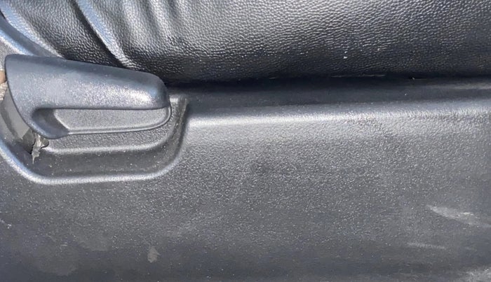 2016 Maruti Wagon R 1.0 VXI, Petrol, Manual, 55,951 km, Driver Side Adjustment Panel