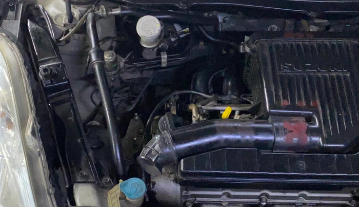 2013 Maruti Swift VXI, Petrol, Manual, 1,06,648 km, Engine View - Right