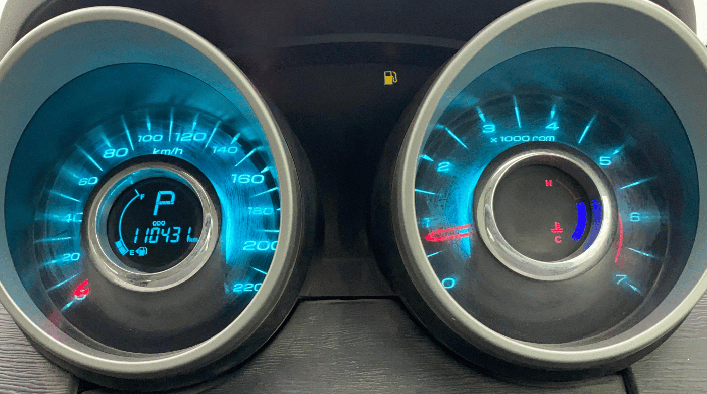 2016 Mahindra XUV500 W10 AT, Diesel, Automatic, 1,11,214 km, Odometer Image