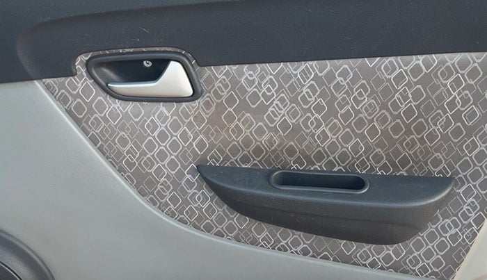 2018 Maruti Alto 800 VXI, Petrol, Manual, 50,681 km, Driver Side Door Panels Control