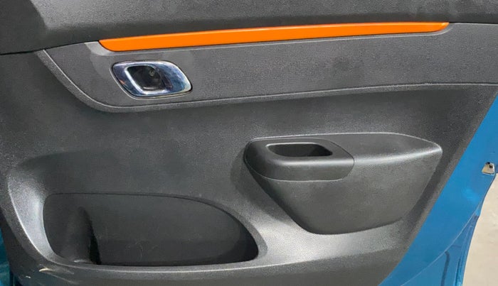 2021 Renault Kwid CLIMBER 1.0 AMT (O), Petrol, Automatic, 29,579 km, Driver Side Door Panels Control