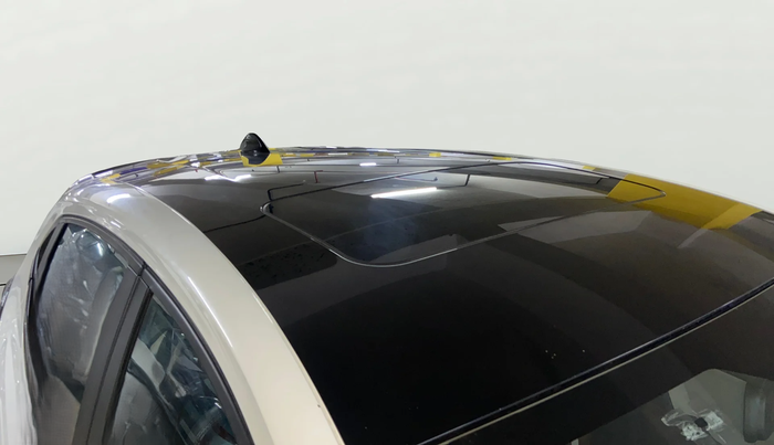 2023 Tata ALTROZ XZ Plus (S) LUX, Petrol, Manual, 51,788 km, Moonroof/ Sunroof