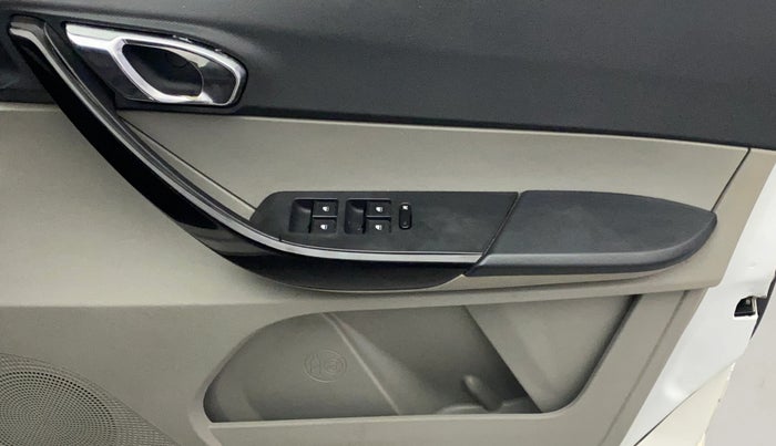 2016 Tata Tiago XZ PETROL, Petrol, Manual, 66,808 km, Driver Side Door Panels Control