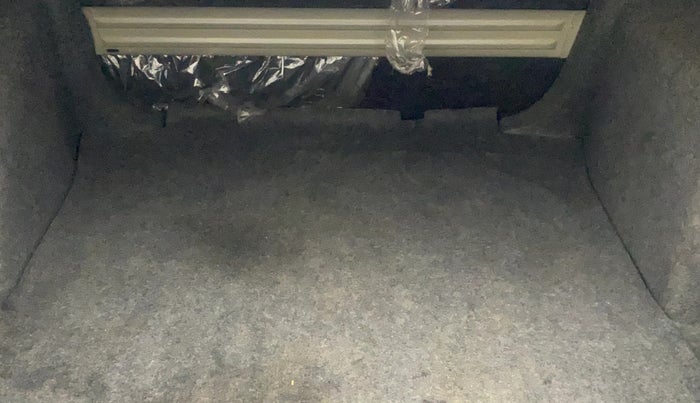 2014 Skoda Rapid 1.5 TDI CR ELEGANCE AT, Diesel, Automatic, 83,103 km, Boot Inside