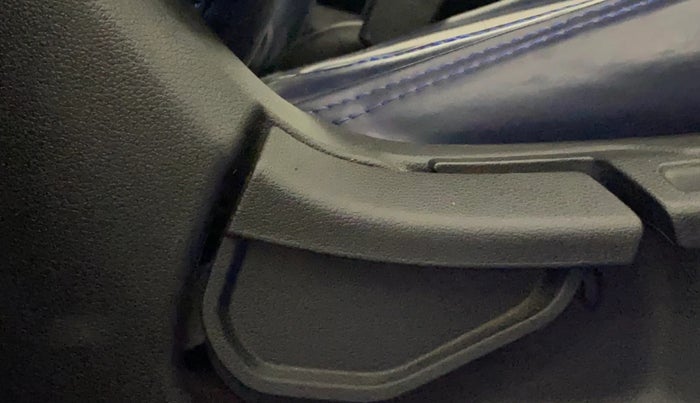 2019 Hyundai VENUE SX 1.0 TURBO, Petrol, Manual, 52,551 km, Driver Side Adjustment Panel