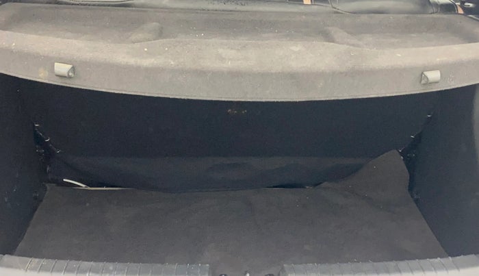 2019 Hyundai Elite i20 SPORTZ PLUS 1.2, Petrol, Manual, 39,666 km, Boot Inside