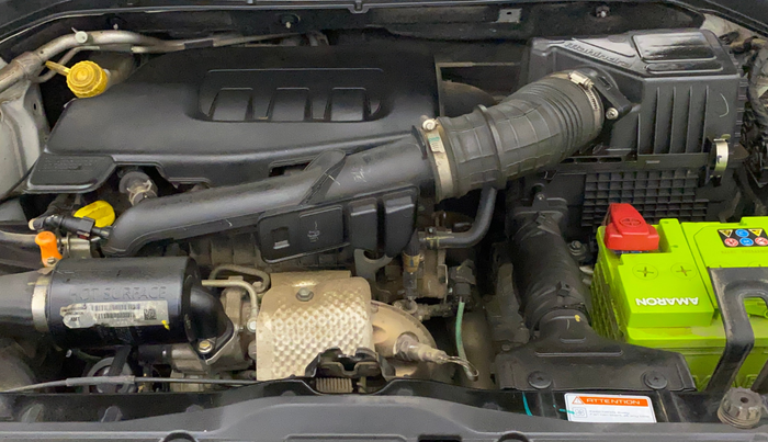 2022 Mahindra XUV300 W8 (O) 1.2 PETROL AMT, Petrol, Automatic, 39,378 km, Engine View