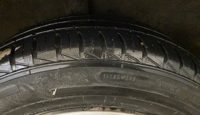 2015 Hyundai Grand i10 MAGNA 1.2 KAPPA VTVT, Petrol, Manual, 48,028 km, Right Rear Tyre Tread