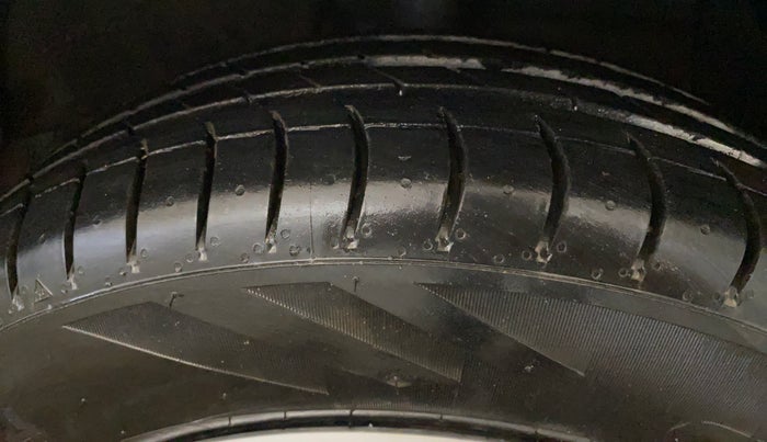 2015 Hyundai Grand i10 MAGNA 1.2 KAPPA VTVT, Petrol, Manual, 48,028 km, Right Front Tyre Tread