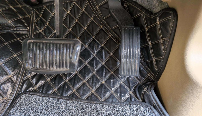 2023 KIA CARNIVAL LIMOUSINE PLUS 2.2 7 STR, Diesel, Automatic, 30,755 km, Pedals