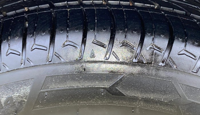 2017 Hyundai Grand i10 ASTA 1.2 KAPPA VTVT, Petrol, Manual, 43,426 km, Right Rear Tyre Tread