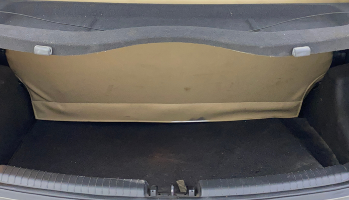 2017 Hyundai Grand i10 ASTA 1.2 KAPPA VTVT, Petrol, Manual, 43,426 km, Boot Inside