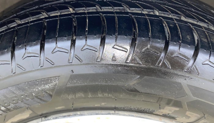 2017 Hyundai Grand i10 ASTA 1.2 KAPPA VTVT, Petrol, Manual, 43,426 km, Right Front Tyre Tread