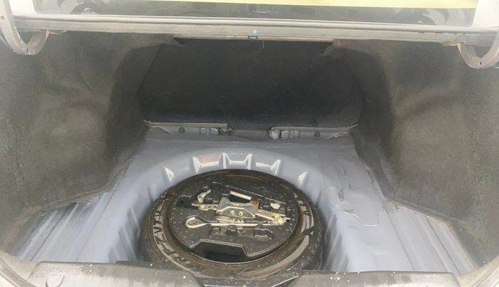 2017 Maruti Ciaz ZETA DIESEL 1.3, Diesel, Manual, 71,267 km, Boot Inside