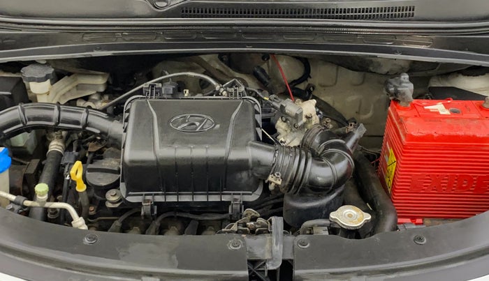 2015 Hyundai i10 SPORTZ 1.2, Petrol, Manual, 62,962 km, Engine View