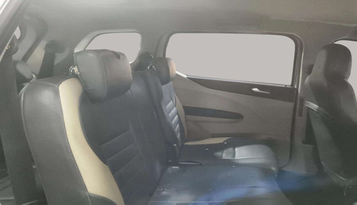 2021 Renault TRIBER RXZ AMT, Petrol, Automatic, 41,421 km, Right Side Rear Door Cabin