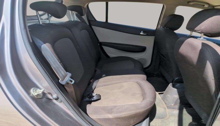 2012 Hyundai i20 SPORTZ 1.4 CRDI, Diesel, Manual, 36,356 km, Right Side Rear Door Cabin