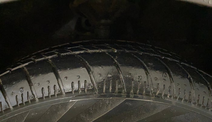 2015 Maruti Celerio VXI, Petrol, Manual, 62,696 km, Left Rear Tyre Tread