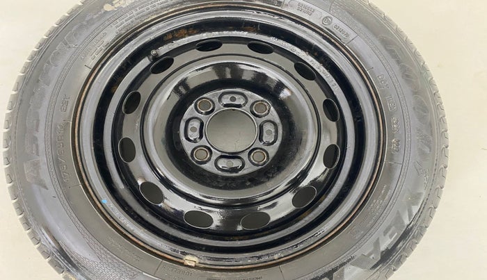 2017 Tata Tiago XZ PETROL, Petrol, Manual, 53,625 km, Spare Tyre