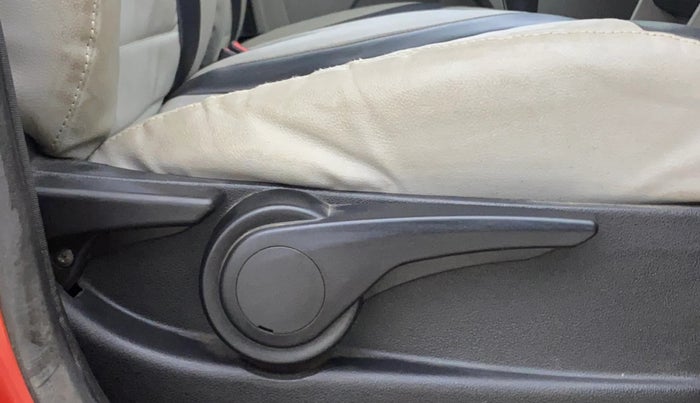 2017 Tata Tiago XZ PETROL, Petrol, Manual, 33,515 km, Driver Side Adjustment Panel