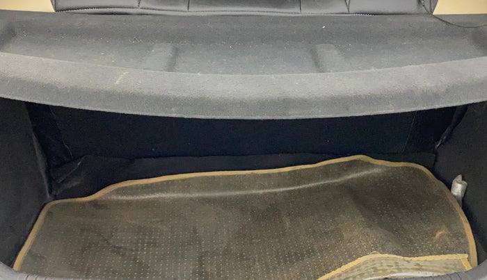 2013 Hyundai i20 MAGNA 1.2, Petrol, Manual, 74,970 km, Boot Inside