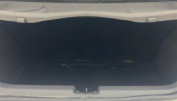 2022 Hyundai GRAND I10 NIOS SPORTZ AMT 1.2 KAPPA VTVT, Petrol, Automatic, 68,798 km, Boot Inside