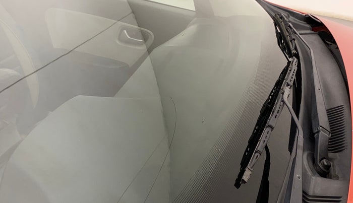 2019 Maruti Alto LXI O, Petrol, Manual, 1,02,424 km, Front windshield - Minor spot on windshield