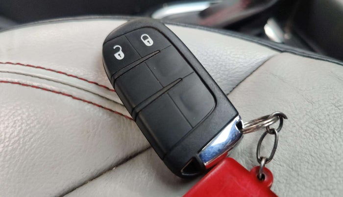 2019 Jeep Compass LIMITED PLUS PETROL AT, Petrol, Automatic, 43,779 km, Key Close Up