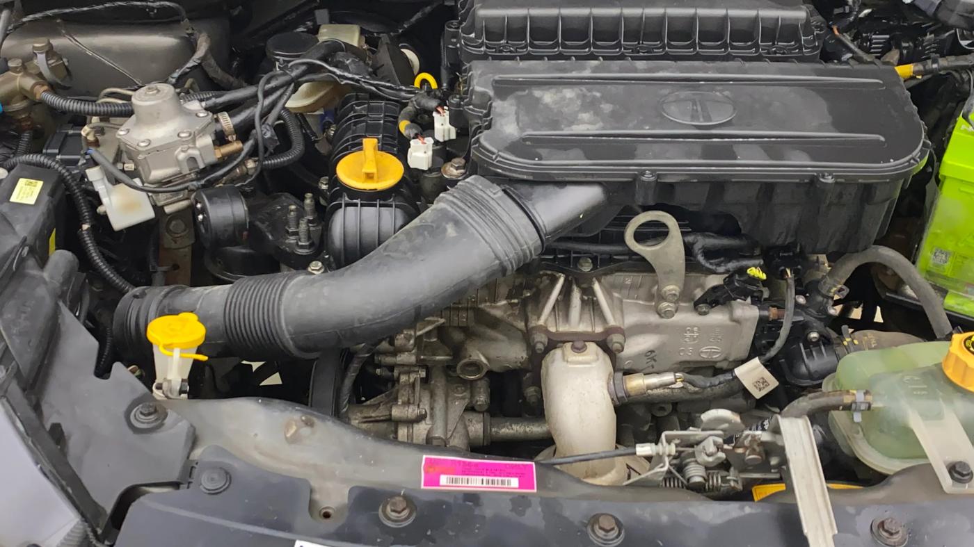 2021 Tata Tiago XT (O) PETROL, CNG, Manual, 1,38,194 km, Engine View - Right