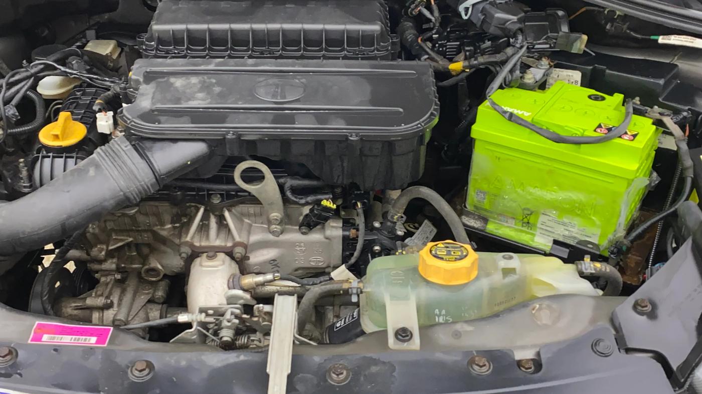 2021 Tata Tiago XT (O) PETROL, CNG, Manual, 1,38,194 km, Engine View - Left