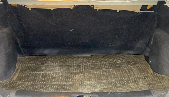 2015 Maruti Swift Dzire VXI, Petrol, Manual, 54,026 km, Boot Inside