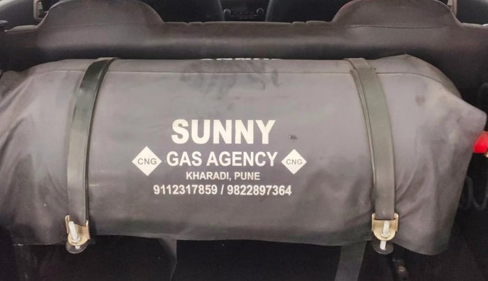 2016 Hyundai Elite i20 SPORTZ 1.2, CNG, Manual, 69,894 km, Boot Inside