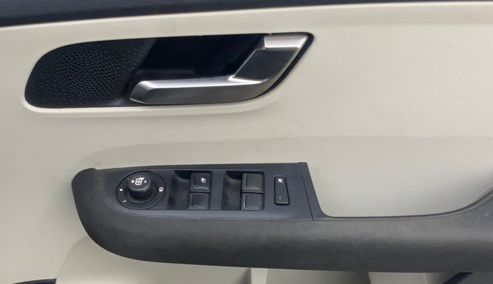 2021 Tata ALTROZ XZ PLUS PETROL, Petrol, Manual, 65,229 km, Driver Side Door Panels Control