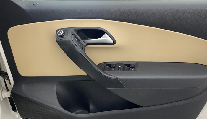 2018 Volkswagen Ameo HIGHLINE PLUS 1.0L 16 ALLOY, Petrol, Manual, 61,244 km, Driver Side Door Panels Control